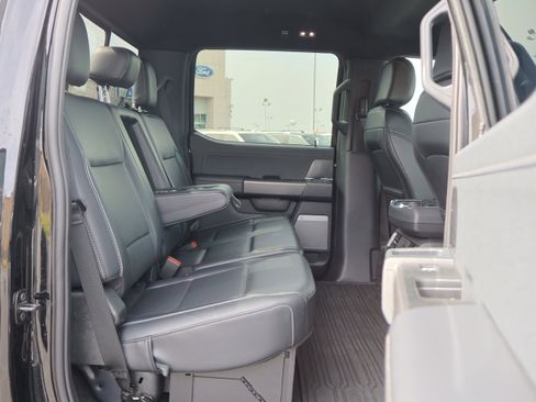 Used 2025 Ford F150 Lariat w/ Equipment Group 501A Mid image 29