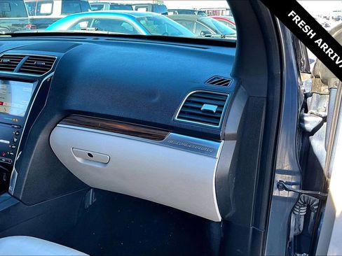 Used 2019 Ford Explorer Limited w/ Ford Safe & Smart Package image 26