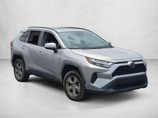 Used 2022 Toyota RAV4 XLE w/ Convenience Package FWD video 3