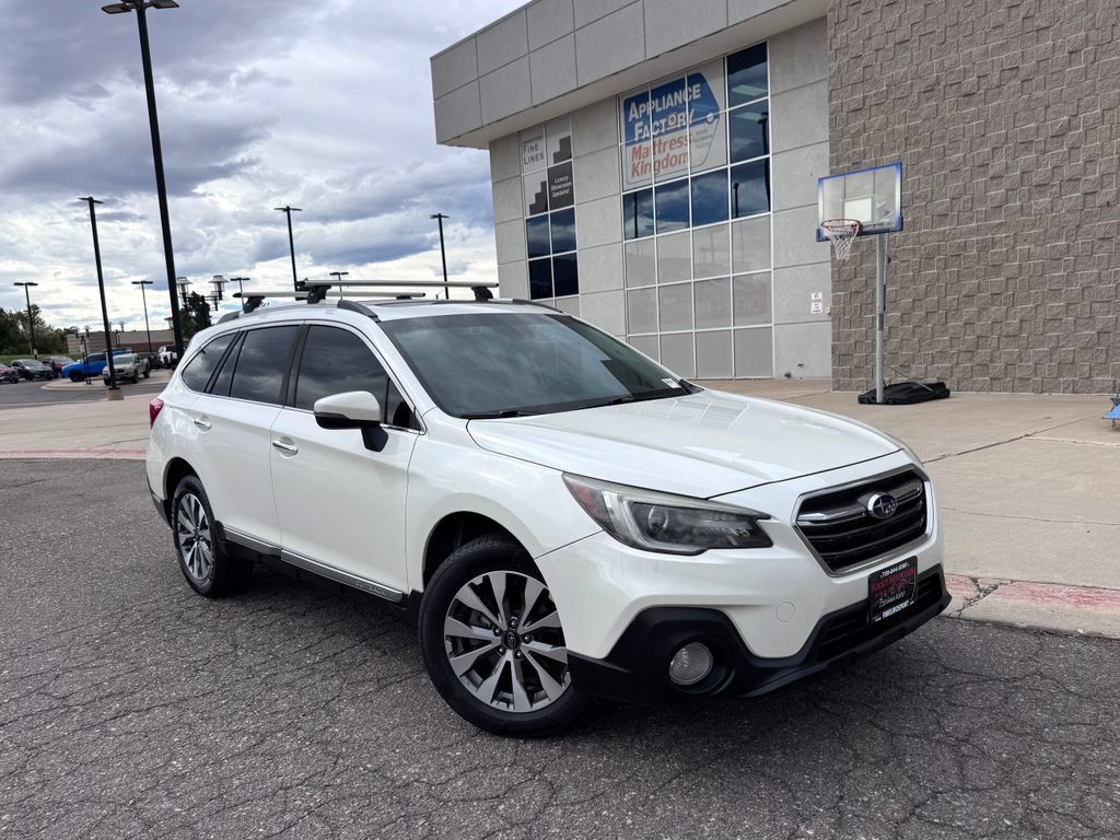 Used 2018 Subaru Outback 2.5i Touring w/ Popular Package #3 AWD/4WD image 2