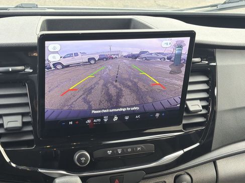 Used 2024 Ford Transit 350 XLT image 18