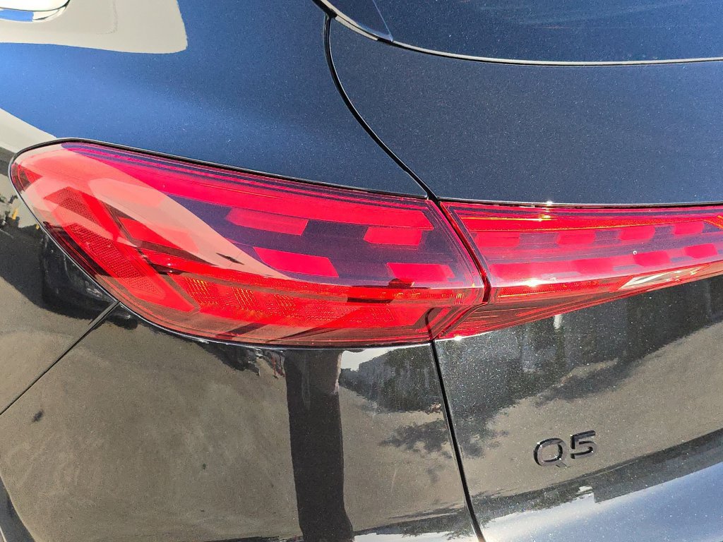 Certified 2025 Audi Q5 Premium Plus w/ Premium Plus AWD/4WD image 34