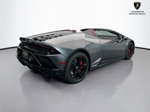 Used 2023 Lamborghini Huracan EVO RWD image 7