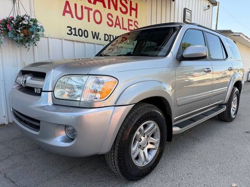 Used 2006 Toyota Sequoia SR5 RWD image 7