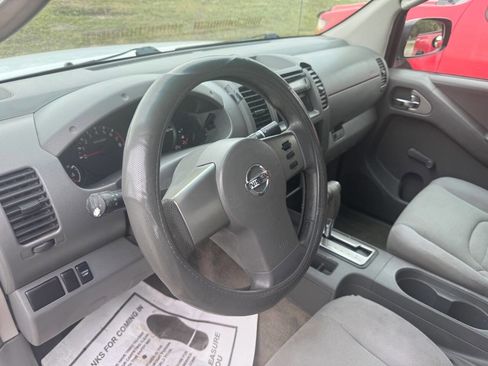 Used 2006 Nissan Frontier XE w/ (G01) XE Preferred Pkg image 9