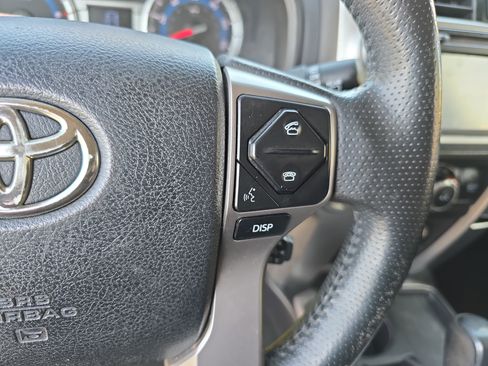 Used 2015 Toyota 4Runner SR5 image 17