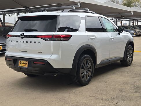 New 2026 Nissan Pathfinder SV image 3