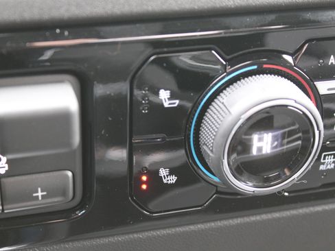 New 2026 Chevrolet Silverado 3500 LT w/ Convenience Package image 14