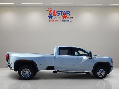 New 2026 GMC Sierra 3500 Denali w/ Denali Reserve Package image 8