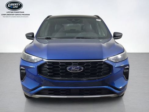 Certified 2023 Ford Escape ST-Line w/ Tech Pack #1 AWD/4WD image 9