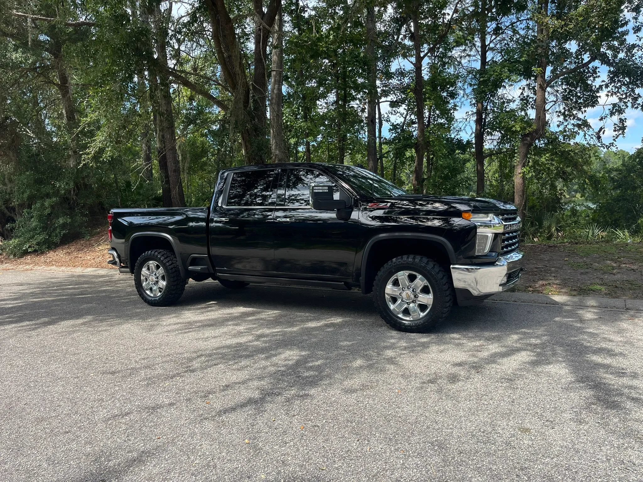 Used 2021 Chevrolet Silverado 2500 LTZ AWD/4WD image 6