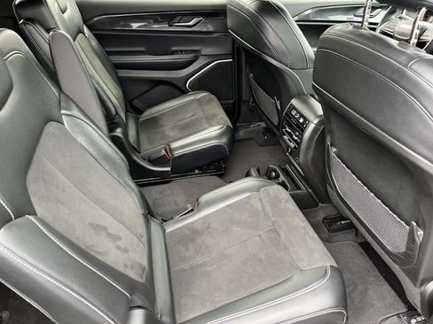 Used 2021 Jeep Grand Cherokee L Laredo AWD/4WD image 23