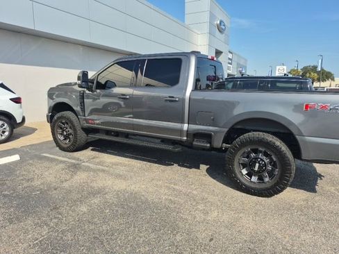 Used 2023 Ford F250 Lariat w/ Lariat Ultimate Package image 6