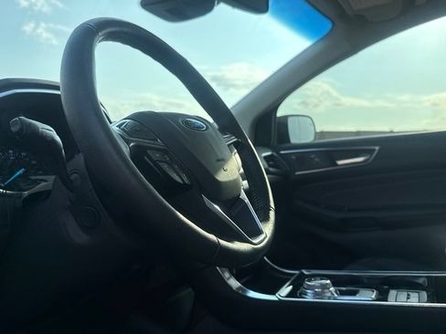 Used 2019 Ford Edge Titanium w/ Equipment Group 301A FWD image 40