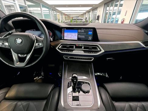 Used 2023 BMW X5 xDrive40i w/ Premium Package image 16