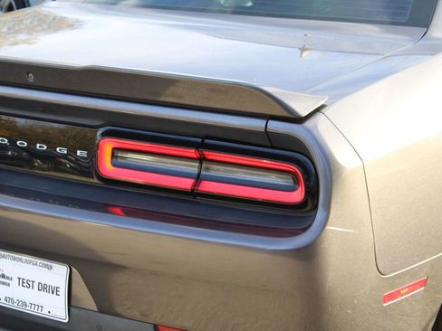 Used 2015 Dodge Challenger SXT Plus image 28