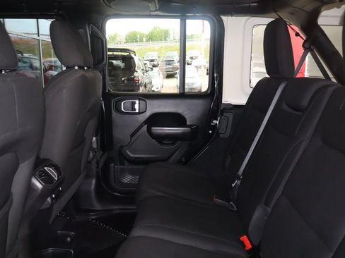 Used 2021 Jeep Wrangler Unlimited Sport AWD/4WD image 31