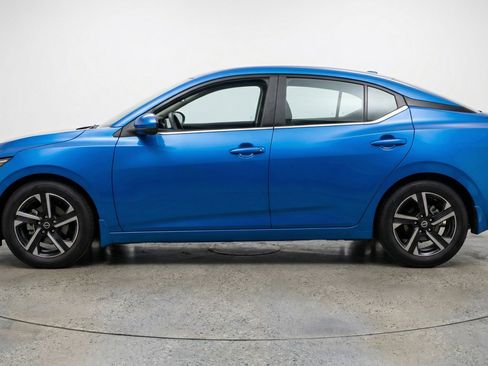 Used 2025 Nissan Sentra SV FWD image 5