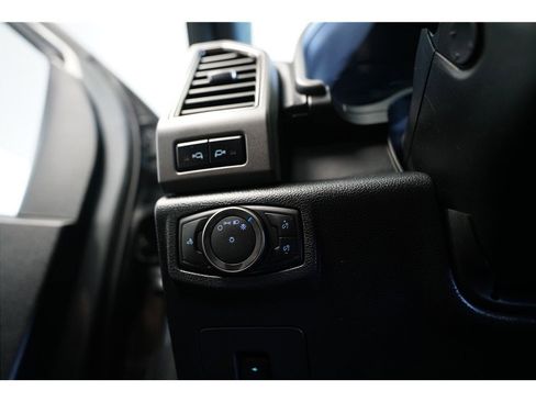 Used 2018 Ford F150 Raptor w/ Equipment Group 802A Luxury image 17