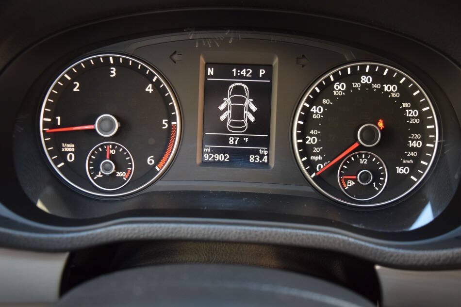 Used 2014 Volkswagen Passat TDI SE FWD image 72