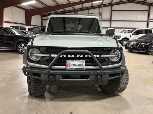 Used 2024 Ford Bronco Wildtrak image 2