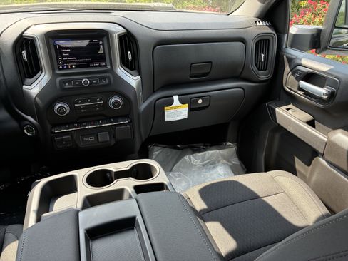 New 2026 Chevrolet Silverado 2500 Custom w/ Custom Value Package AWD/4WD image 26