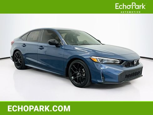 Used 2025 Honda Civic Sport image 1
