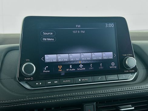 Used 2023 Nissan Rogue SV FWD image 21