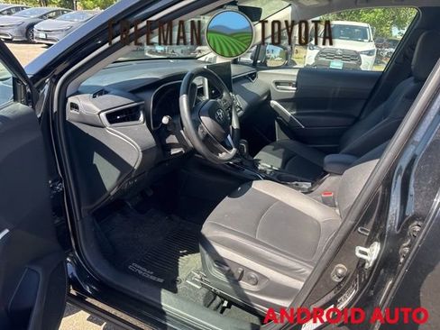 Used 2023 Toyota Corolla Cross XLE AWD/4WD image 7