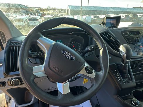 Used 2019 Ford Transit 250 148 Medium Roof RWD image 17