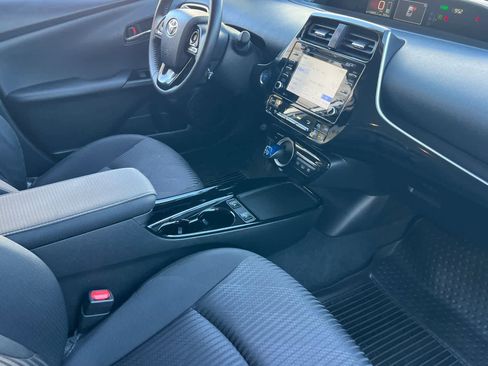 Used 2022 Toyota Prius Prime LE FWD image 18