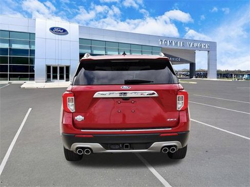 Used 2023 Ford Explorer King Ranch w/ Premium Technology Package image 3