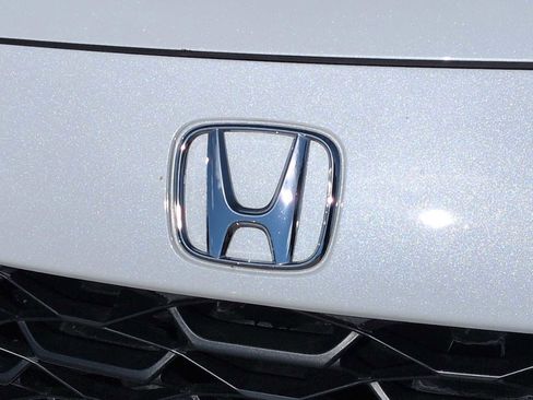 Certified 2024 Honda HR-V LX image 11