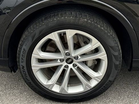 Used 2025 Audi Q7 3.0T Premium Plus AWD/4WD image 24