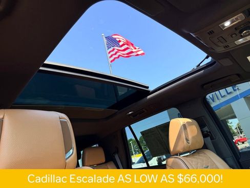 Used 2022 Cadillac Escalade Premium Luxury AWD/4WD image 7