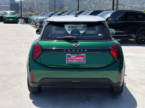 New 2026 MINI Cooper 2-Door Hardtop FWD image 4