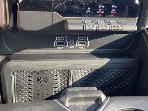 New 2026 RAM 1500 Big Horn AWD/4WD image 31