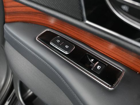 Used 2024 Lincoln Navigator Reserve image 52