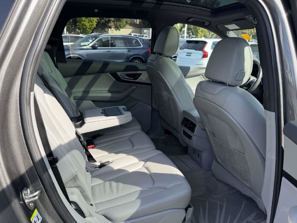 Used 2018 Audi Q7 2.0T Premium AWD/4WD image 13