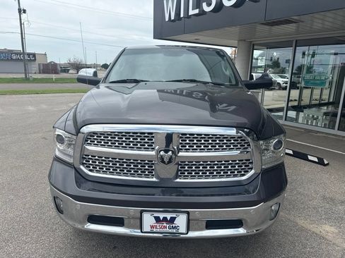 Used 2017 RAM 1500 Laramie w/ Convenience Group AWD/4WD image 2
