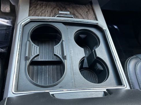 Used 2017 Ford F250 Lariat w/ Lariat Value Package image 23