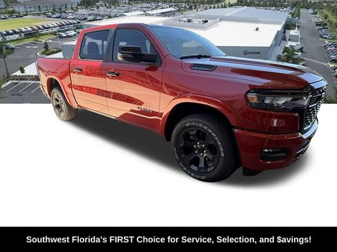 New 2026 RAM 1500 4x4 Crew Cab image 2