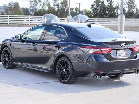 Used 2021 Toyota Camry XSE FWD image 8