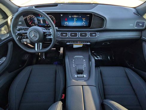 New 2026 Mercedes-Benz GLS 580 4MATIC image 7