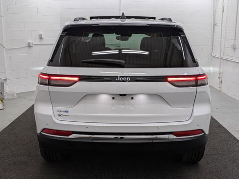 Used 2023 Jeep Grand Cherokee 4WD 4xe image 18