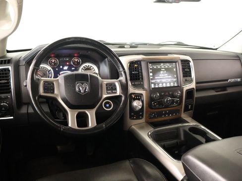 Used 2017 RAM 1500 Laramie w/ Convenience Group AWD/4WD image 2
