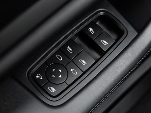 Certified 2025 Porsche Taycan RWD image 20