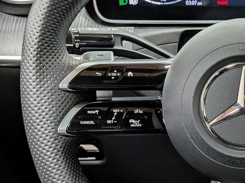 Used 2025 Mercedes-Benz C 300 4MATIC Sedan image 34