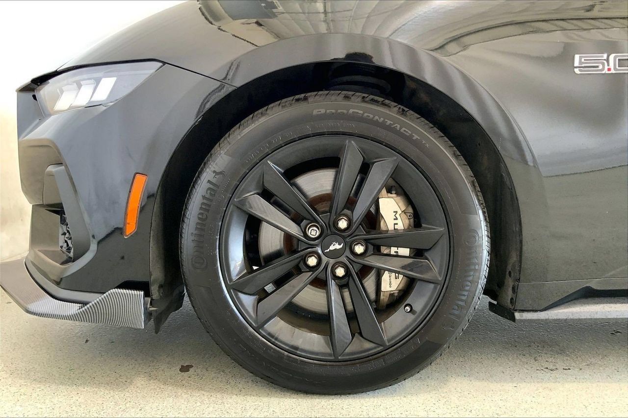 Used 2024 Ford Mustang GT RWD image 8