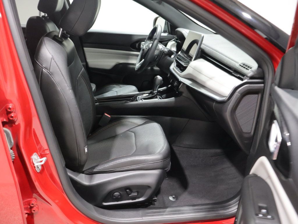 Used 2023 Jeep Compass Limited w/ Elite Group AWD/4WD image 21